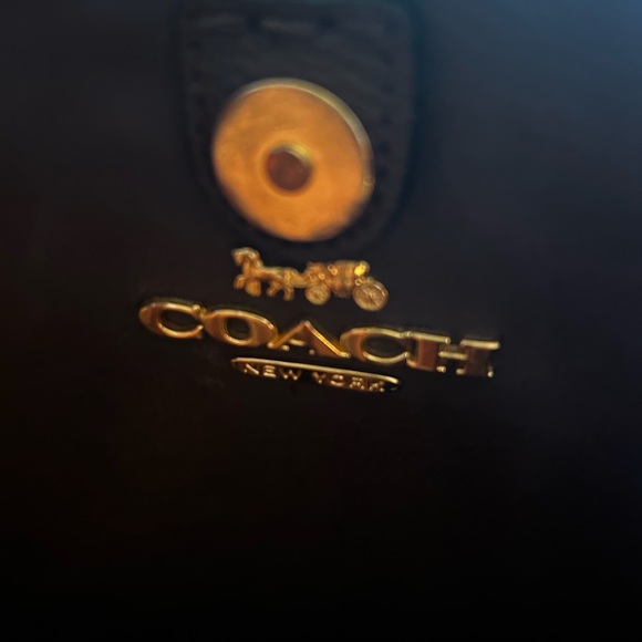 Coach City Zip Tote - Picture 4 of 7